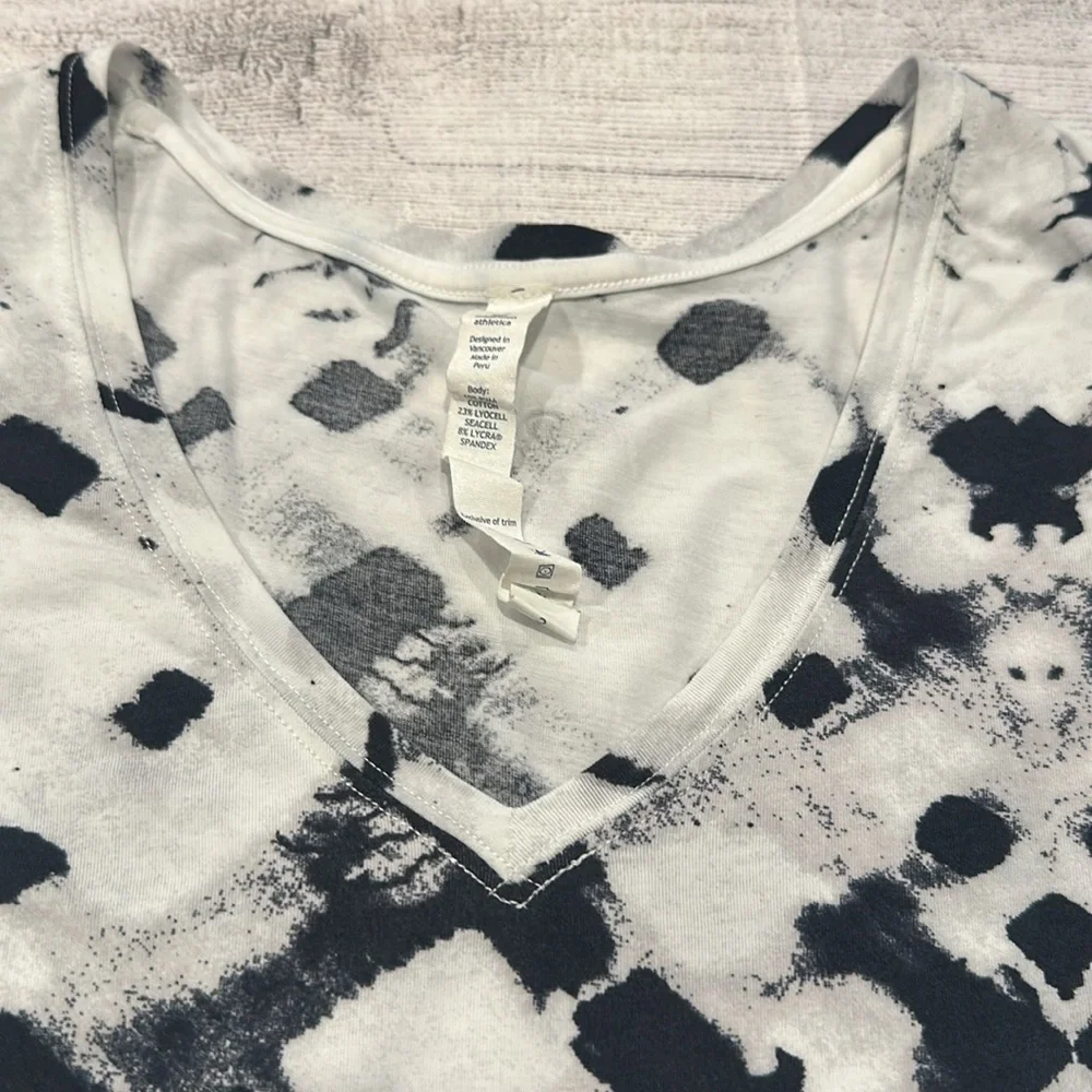 🍋Women’s Lululemon Love Tee II size 2🍋 - Picture 3 of 10